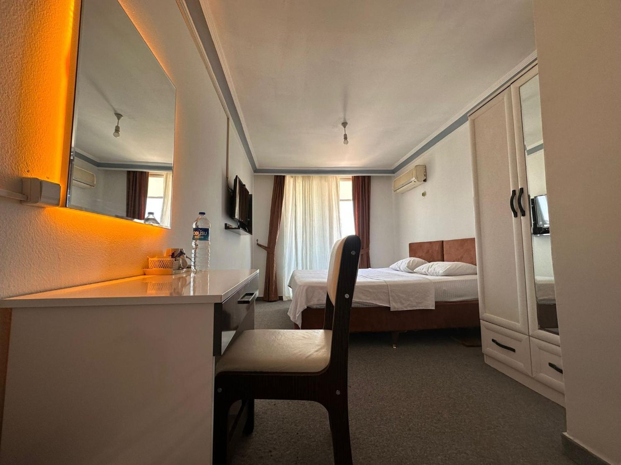 Ezel Group Hotel Antalia Esterno foto