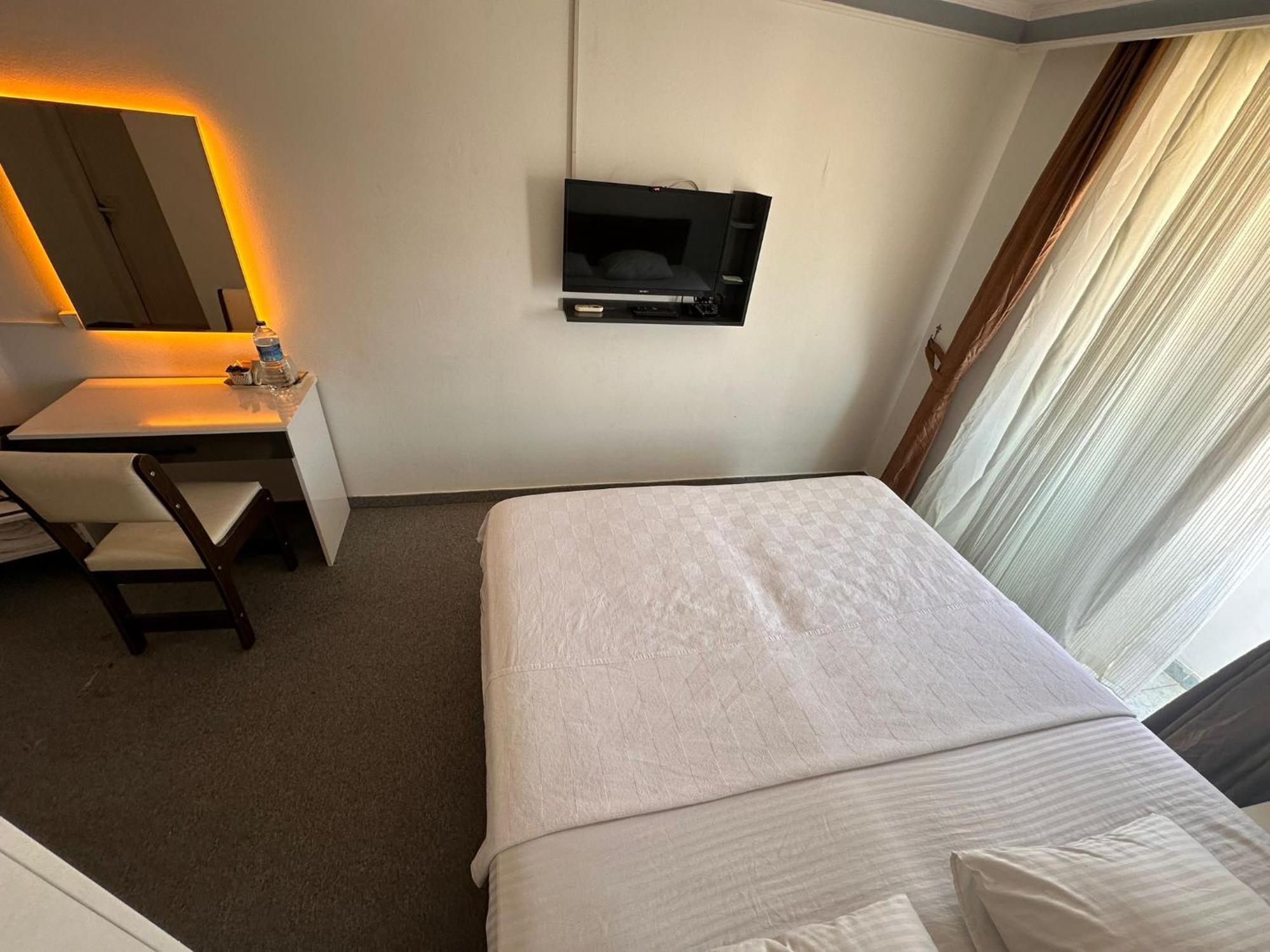 Ezel Group Hotel Antalia Esterno foto